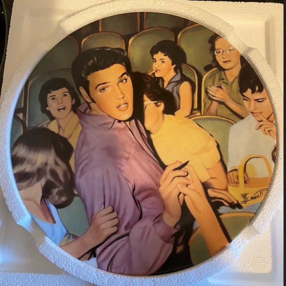 Elvis Presley colecters ceramic plate